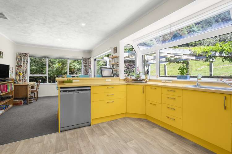 151 Moores Valley Road Wainuiomata_6