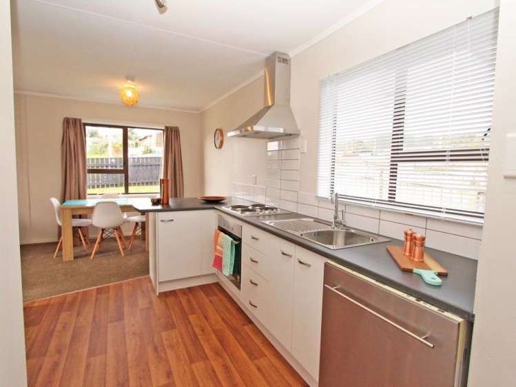 14 Driver Crescent Cannons Creek_25