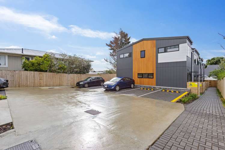 8/58 Waipani Road Te Atatu Peninsula_13