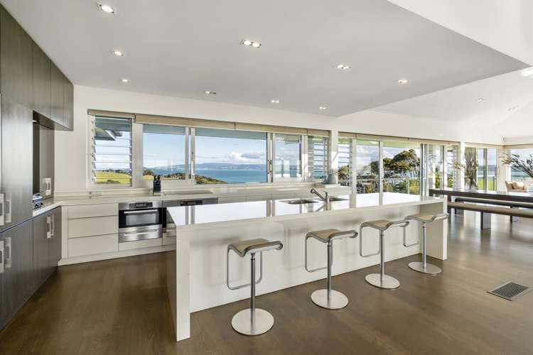 345 Gordons Road Woodside Bay_10