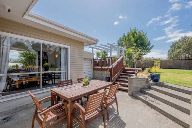 14 Kaka Road Raumati Beach_1