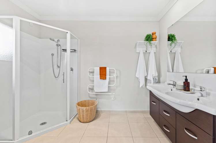 6 Ngatiti Place One Tree Point_18