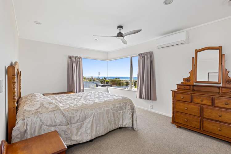 24 Grovenor Drive Orewa_13