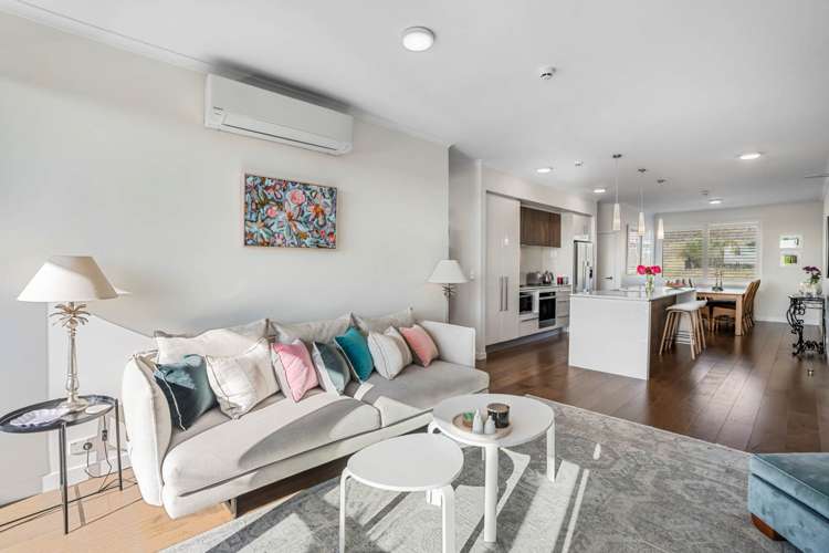 202/189 Barbarich Drive Stonefields_2