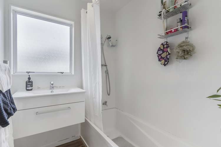 7 Etherton Drive Manurewa_14