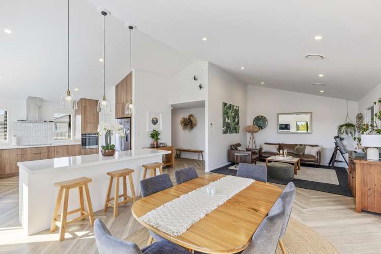 39 Aratapu Street Waitara_11