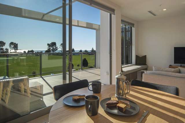 302/33 Beach Road Tahunanui_3