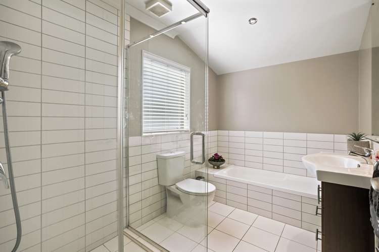 29 Bluewater Place Paraparaumu_16