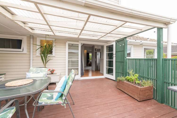 9a Manson Avenue Stoke_21