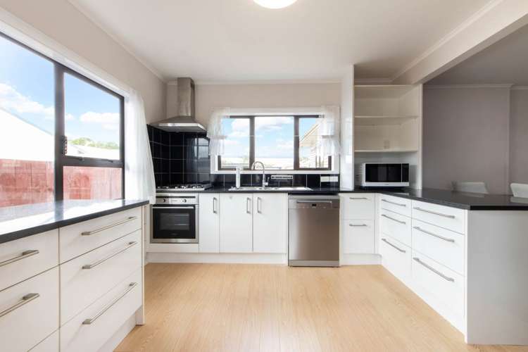 36 Rollerson Street Papakura_5