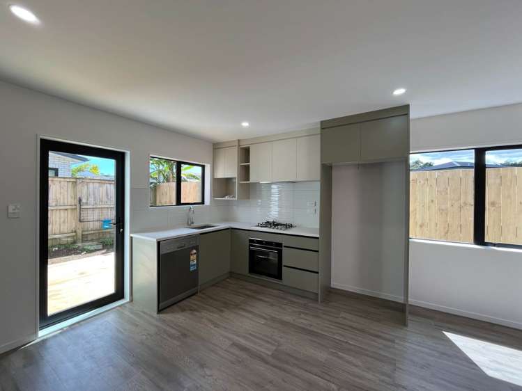 7F Chelburn Crescent Mangere East_3