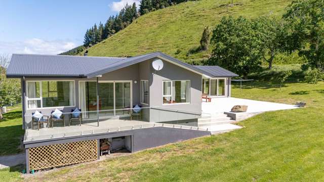 5892 Ettrick - Raes Junction Road Roxburgh_4