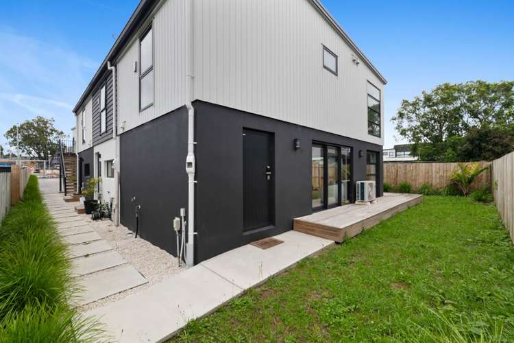 18F Pirangi Street Pt England_11