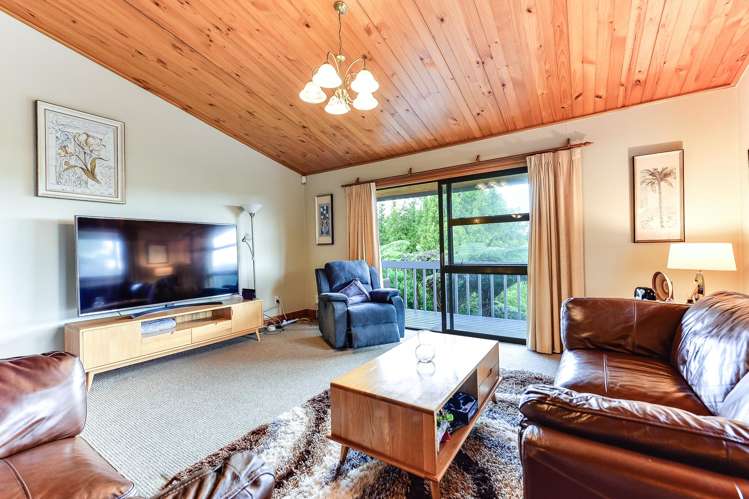 32 Silva Crescent Riverlea_13