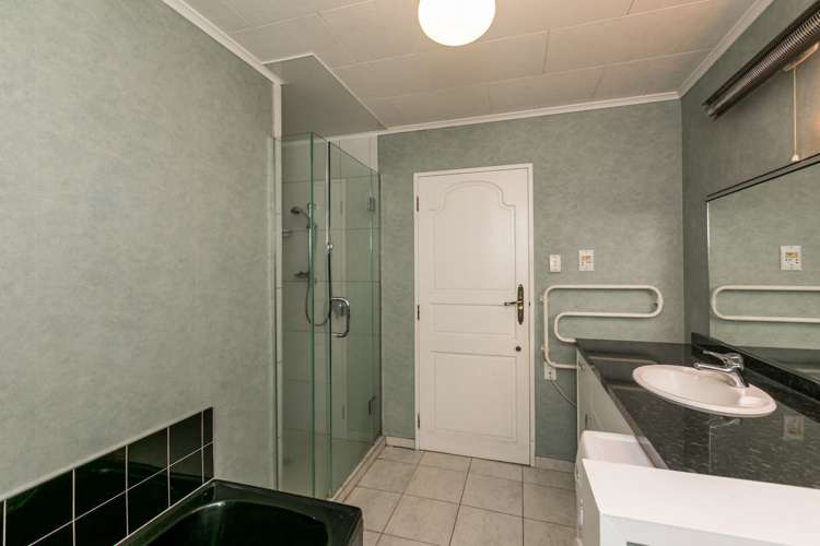 2 Ewan Place Taradale_13