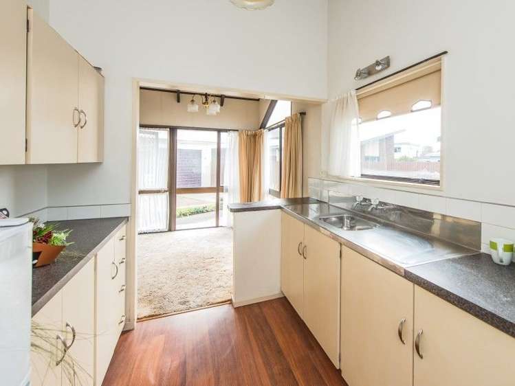 8a Church Place Wanganui Central_3