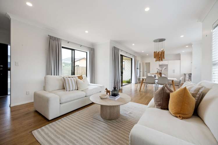 12 Stan Heather Drive Glenview_4