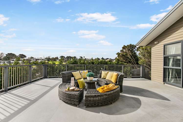 14 Toomer Place Beachlands_13