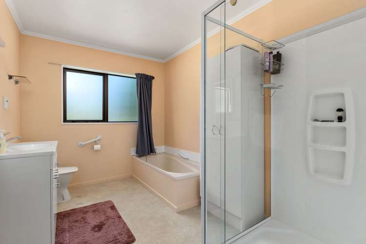 55b Park Road Carterton_12