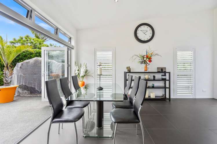 33 O'Farrell Drive One Tree Point_13