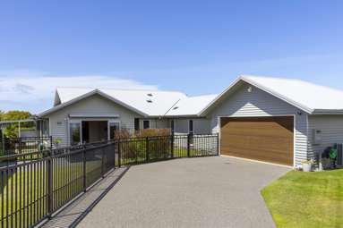 3 Harling Close_2