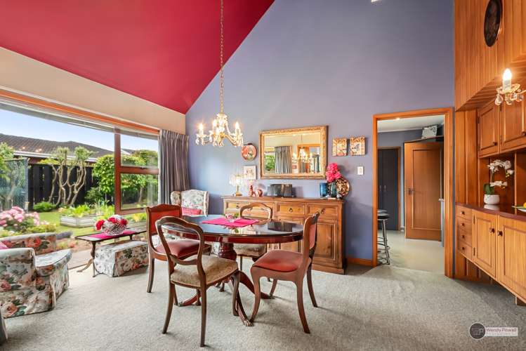 37 Kebbell Grove Epuni_5