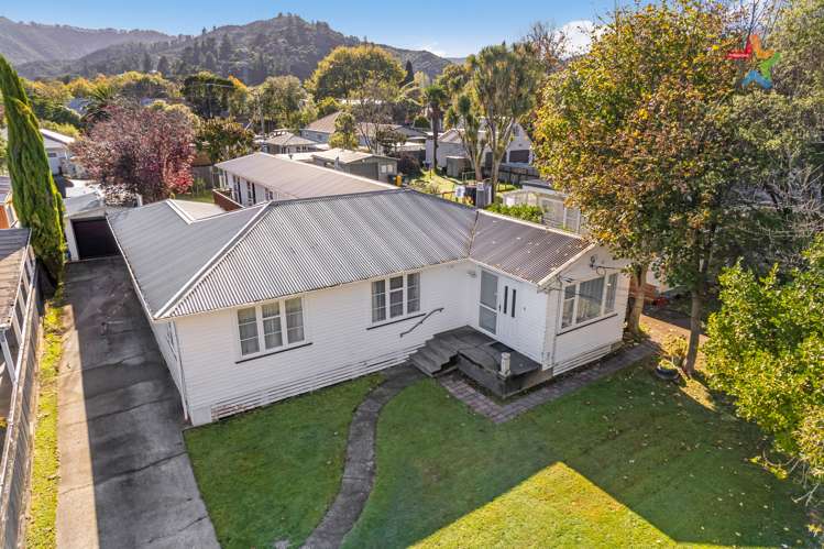 7 Hine Road Wainuiomata_24