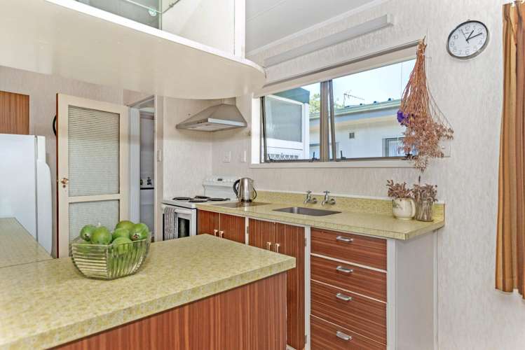 319 Stout Street Riverdale_2