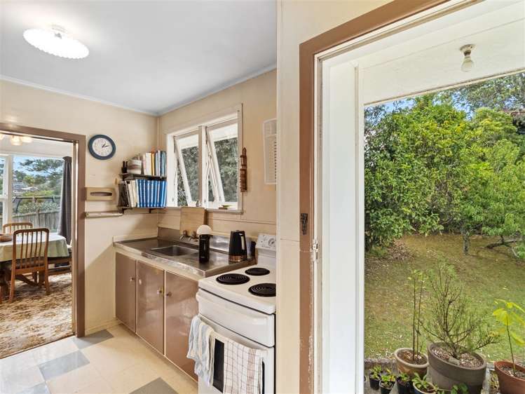 37 Linwood Avenue Forrest Hill_15