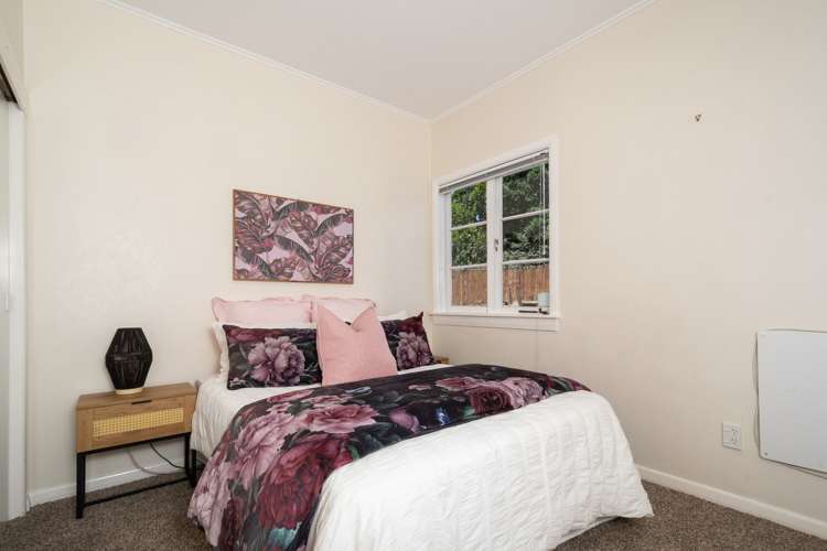 277 Glengarry Road Glen Eden_11