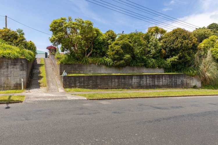 30 Leslie Street Waitara_22