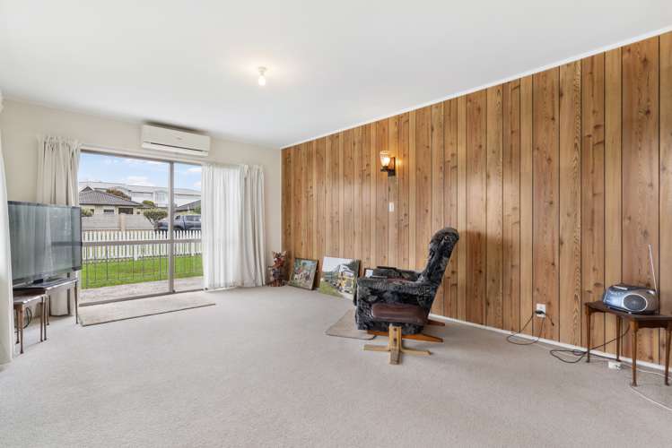 3 Centreway Road Orewa_8
