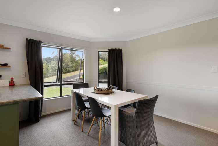 5 Greenstone Way Hairini_6