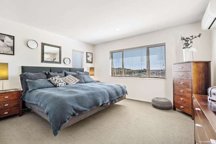 5 Amaretto Avenue Flat Bush_10