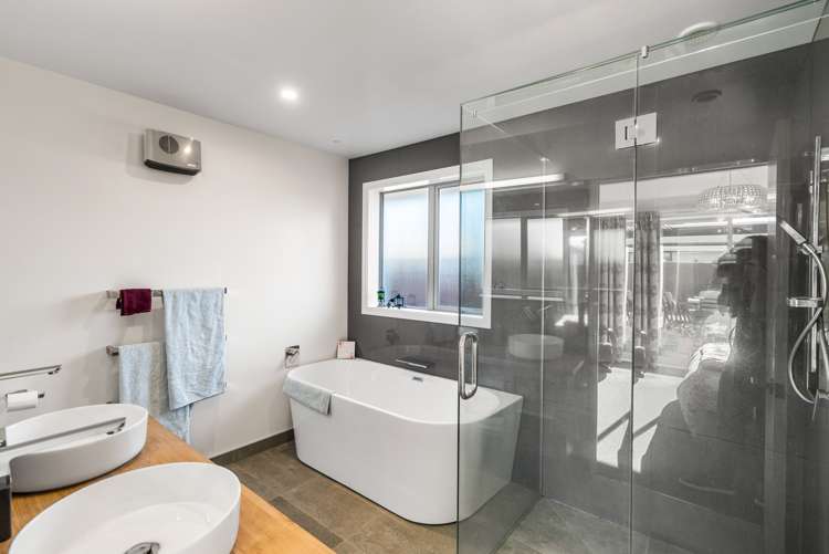 9 Halpin Drive Lincoln_12