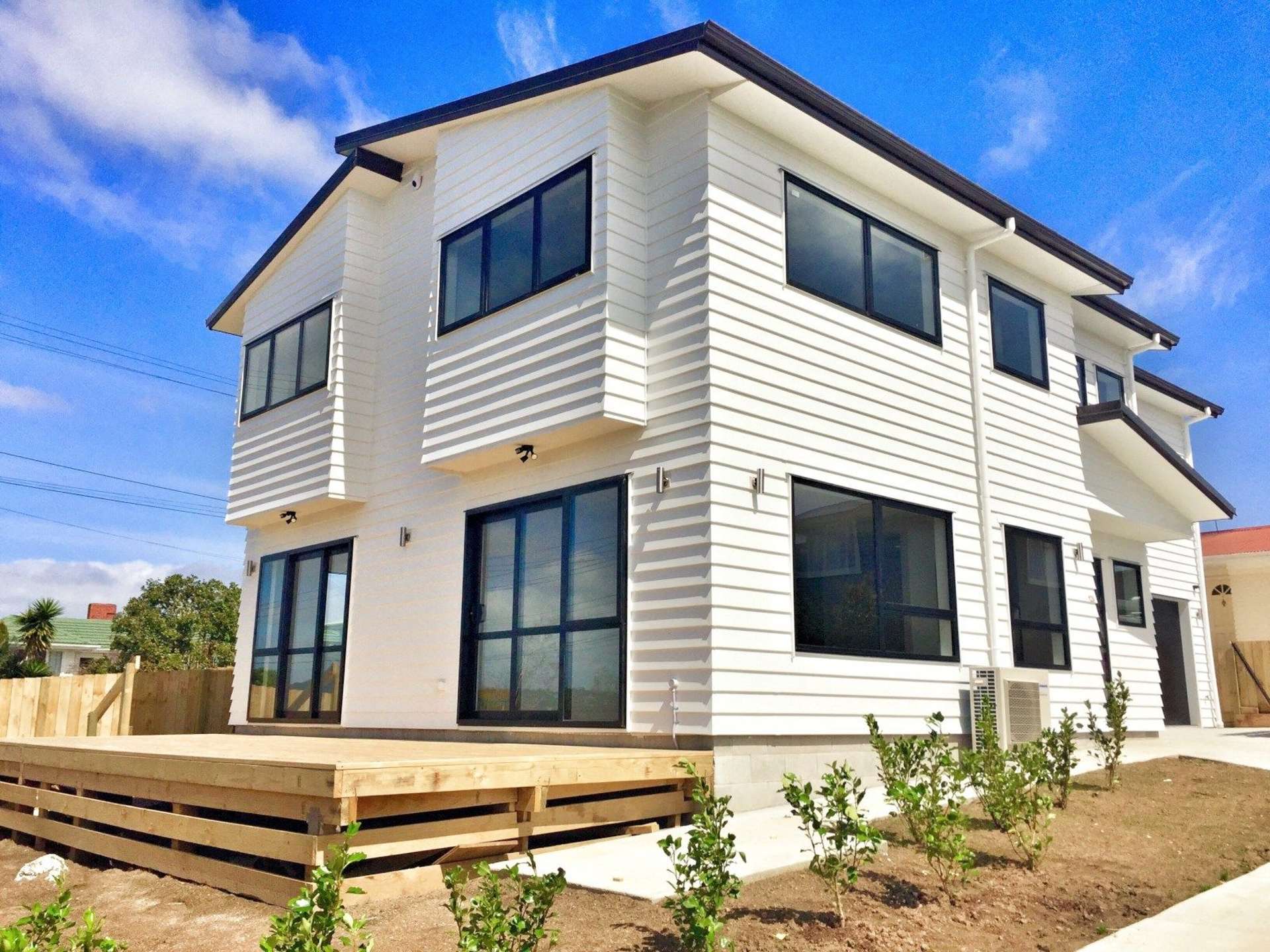 12a Hepburn Road Glendene_0