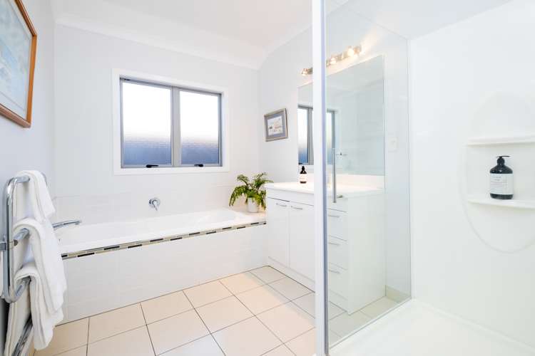 79 Russell Robertson Drive Havelock North_12