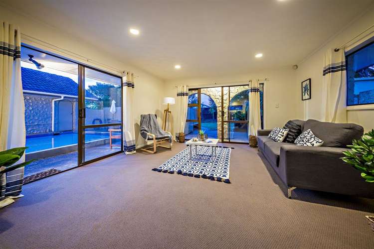 3 Chantal Place Red Hill_7