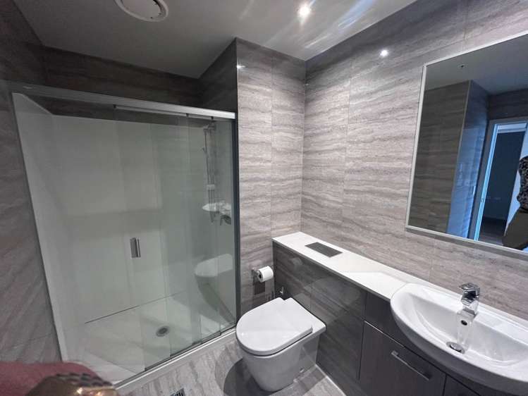 506/3 Rose Garden Lane Albany_2