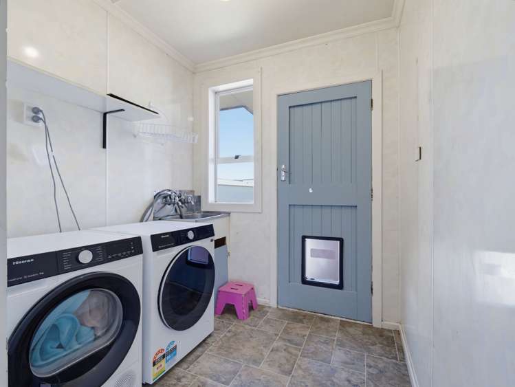 32 Main Street Mataura_15