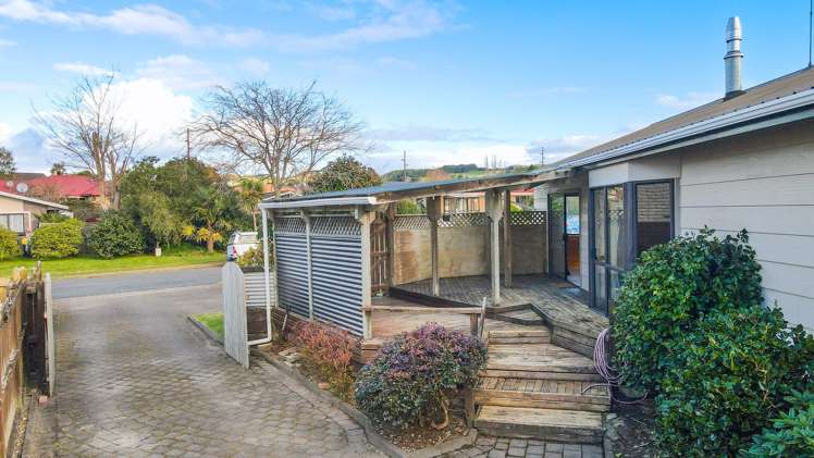 48 Neri Crescent Pomare_1