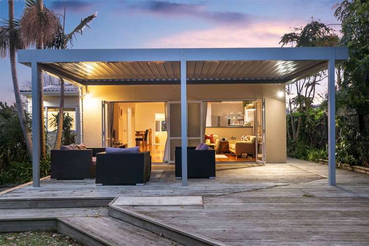 16 Creamer Avenue Belmont_13