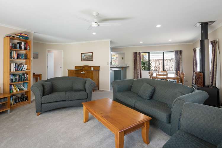 6 Papaunahi Road Bowentown_13