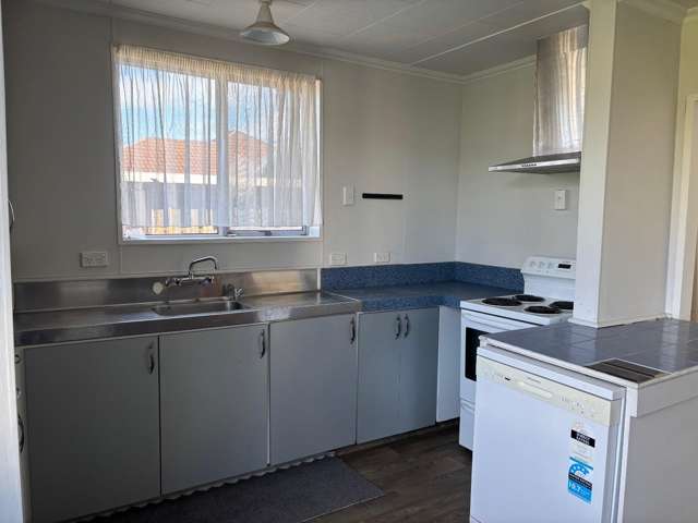 42 Disraeli Street 10113_3