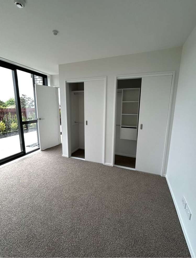 2/8 Treasure Lane Te Atatu South_4