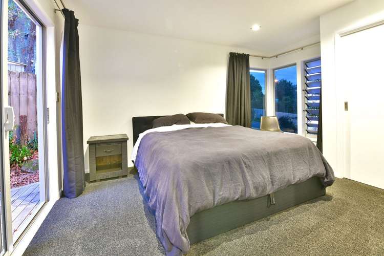2 Andre Rise Stanmore Bay_18