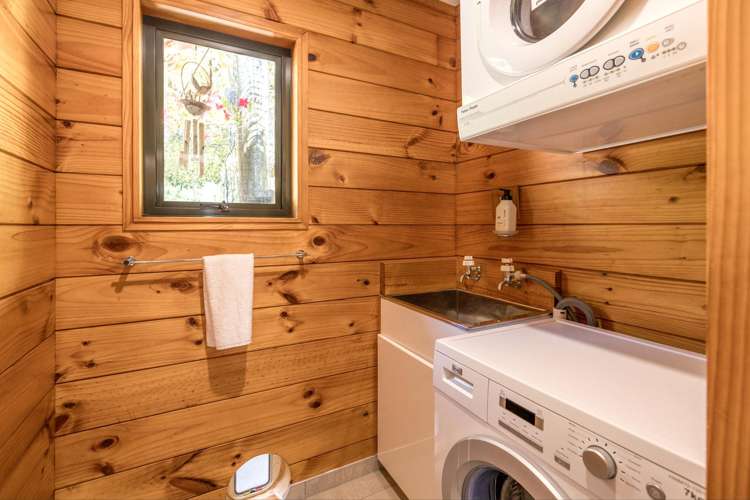 67 Kennedy Point Road Surfdale_24