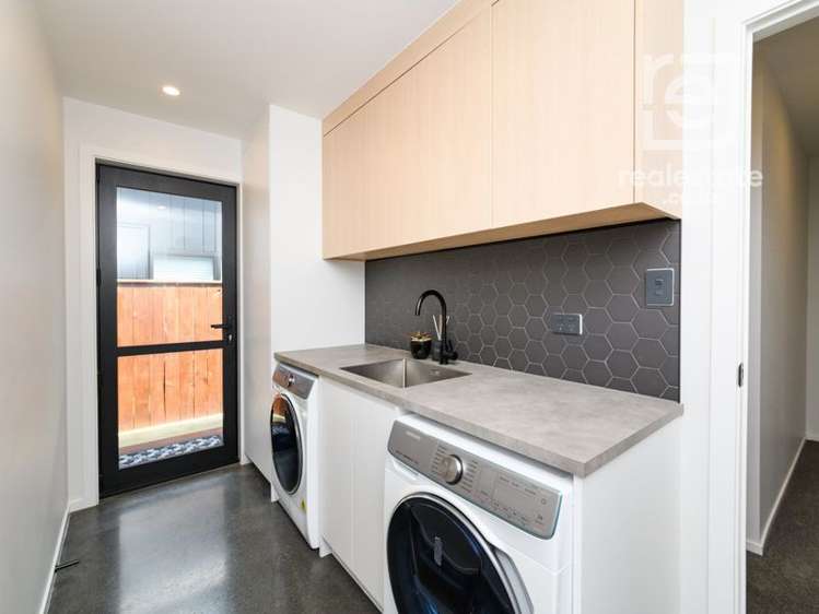 35 Freedom Drive Kelvin Grove_19