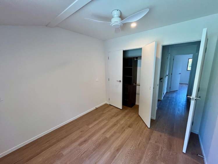 9/2145 Great North Road Avondale_7