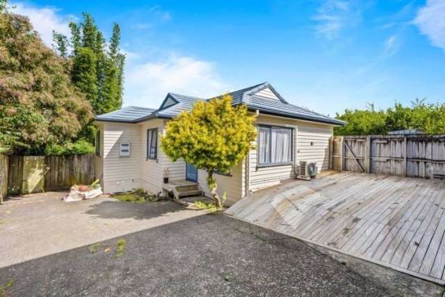 71A Kemp Road Massey_4